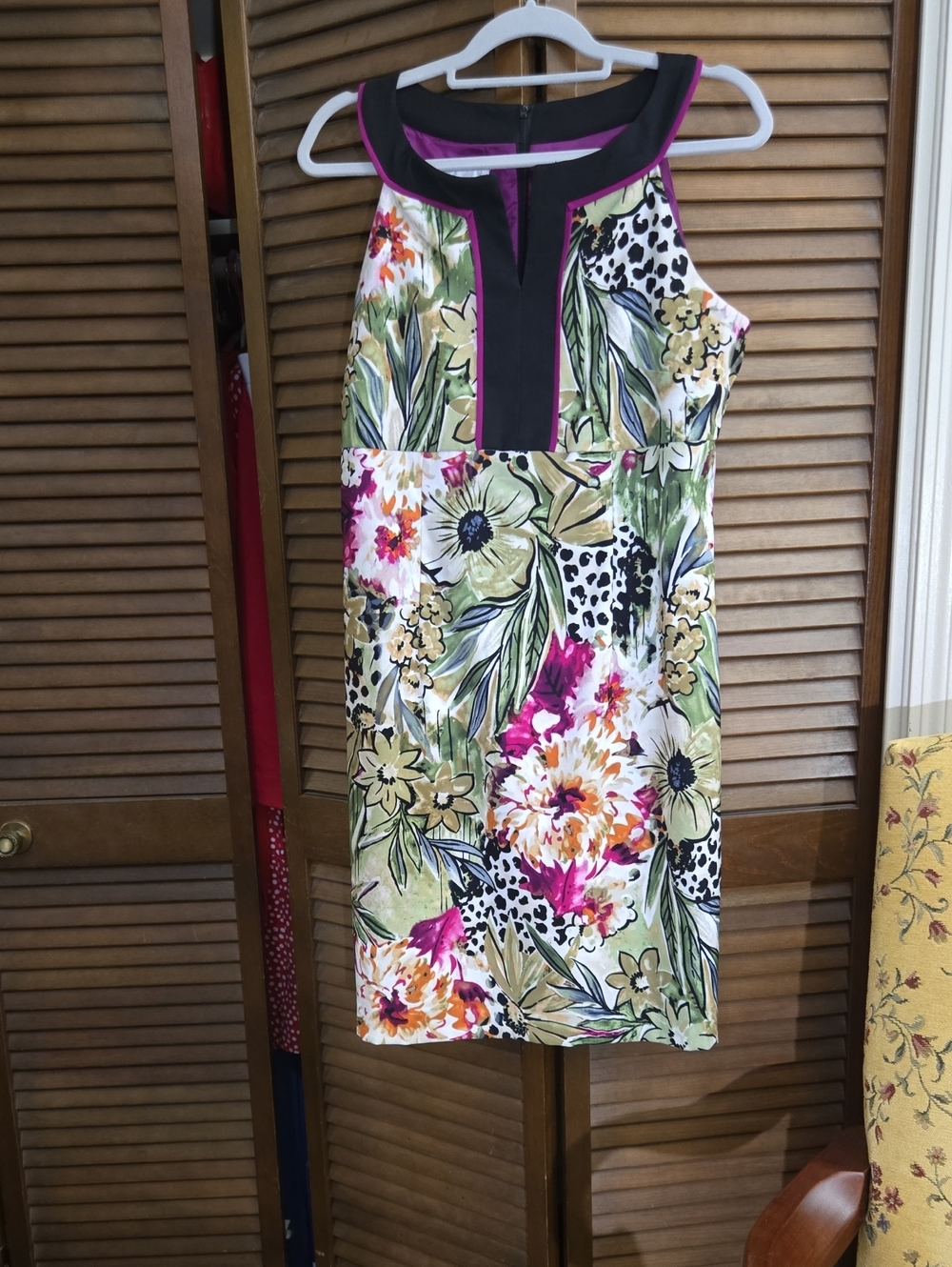 Alyx Floral Sheath Dress with Black Neck Trim Like New